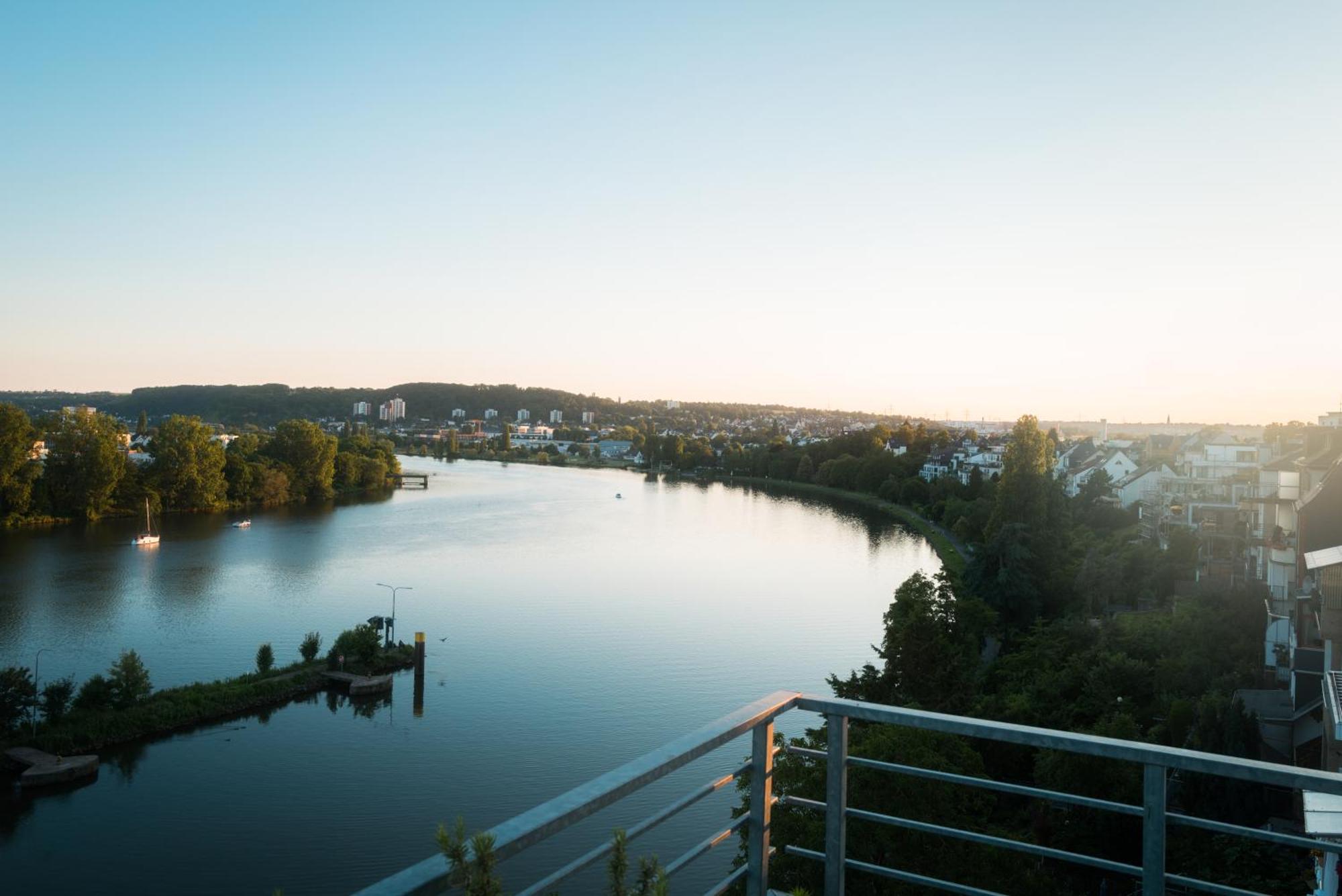 Penthouse Mit Schoenem Moselblick In Metternich Apartment
