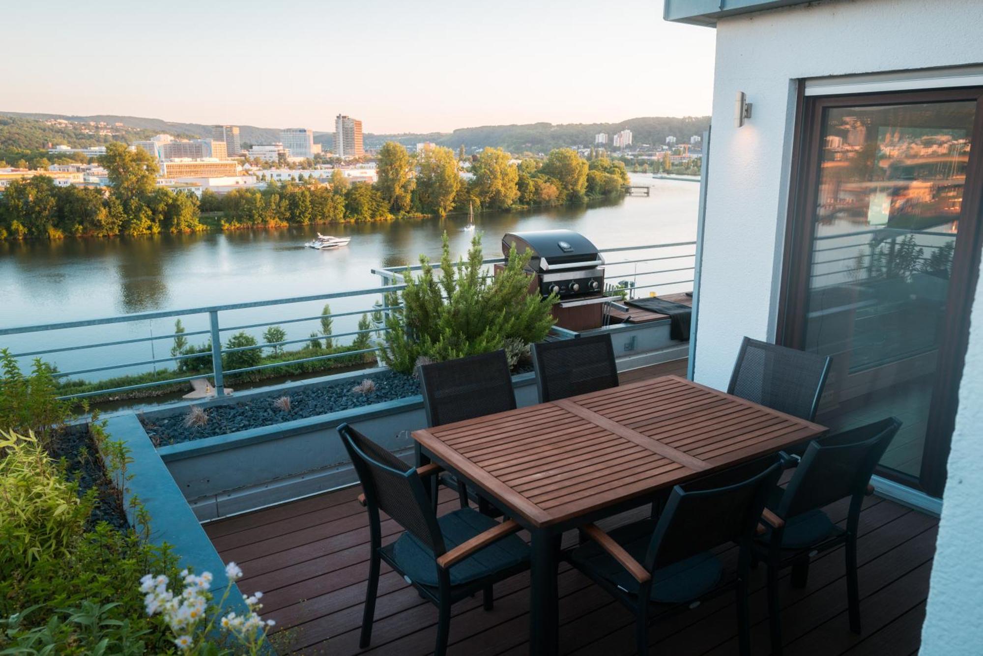 Penthouse Mit Schoenem Moselblick In Metternich Apartment