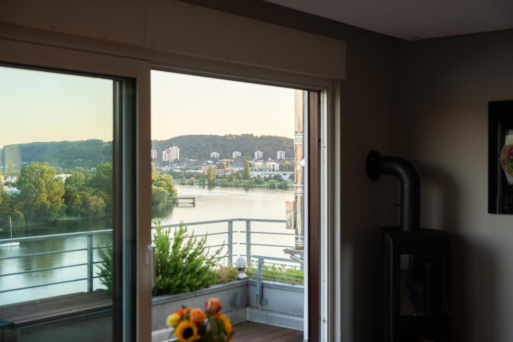 Penthouse Mit Schoenem Moselblick In Metternich Apartment *