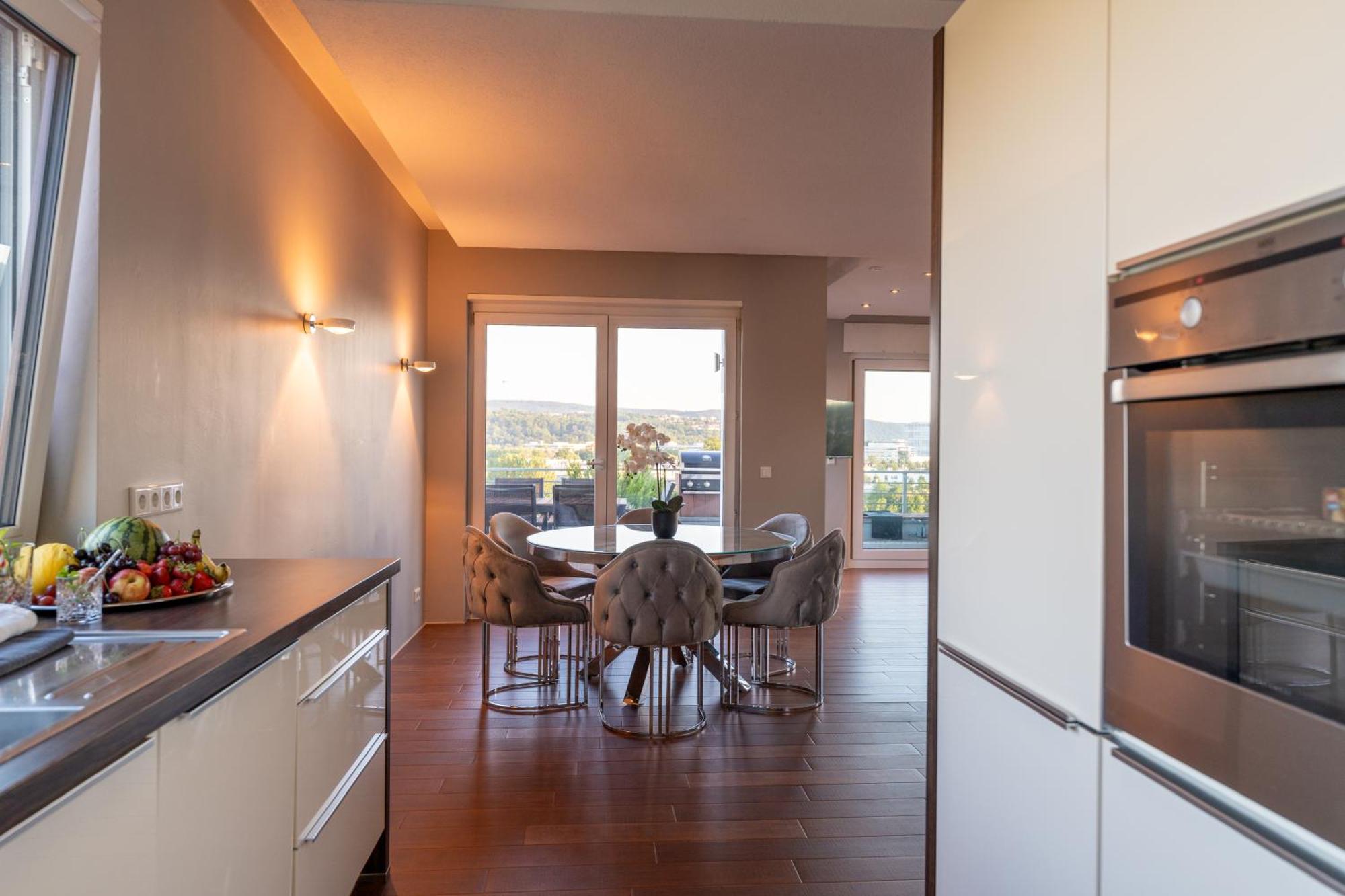 Penthouse Mit Schoenem Moselblick In Metternich Apartment